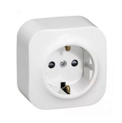 Розетка одинарная Quteo с заземлением белая Legrand 782211