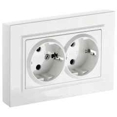 BRITE Роз. 2-я с з/к без з/ш 16А в сб. РС12-3-БрБ бел. IEK BR-R21-16-K01-F