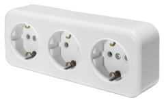 Розетка 3-местная с заземляющим контактом, 250В, 16А, IP20, PST16-51-20 (RA 16-343-Б), белый STEKKER
