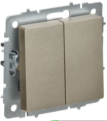 BRITE Выключатель 2-клавишный перекрестный 10А ВС10-2-3-БрШ шампань IEK BR-V23-0-10-K37 фото 1