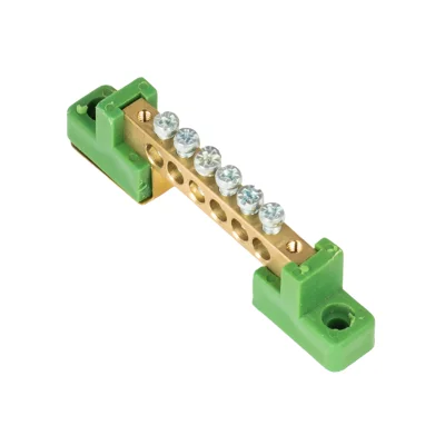 Шина "0" PE 6x9мм 6 отверстий латунь с контактной пластиной 2 зелёных угловых изолятора PROxima EKF  фото 1