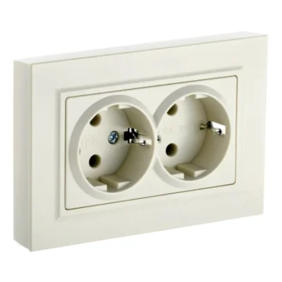 BRITE Роз. 2-я с з/к/ш 16А в сб. РСш12-3-БрКр беж. IEK BR-R24-16-K10-F фото 1