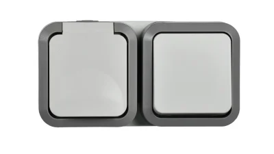 TORS Блок розетка + выключатель горизонтальный 16А IP55 TS242 серо-белый IEK TS-G10-6-55-V-K41 фото 1