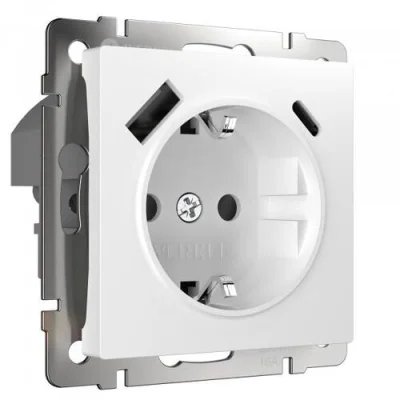 Розетка с заземлением, шторками и USB тип A+C (белый) W1171701 Werkel a056272 фото 1