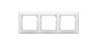 Рамка 3-местная (белый) Valena Legrand 774453 фото 1