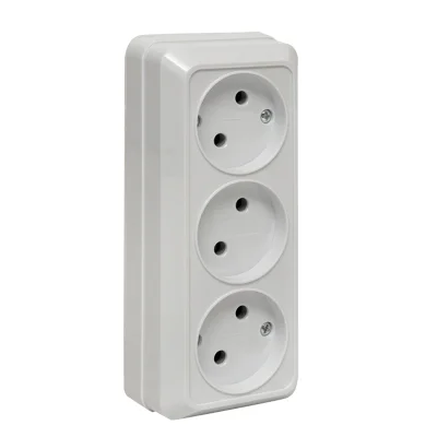 Рим Розетка 3-местная 10А без заземления белая EKF ENR10-202-10 фото 1