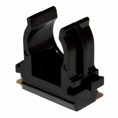 Держатель с защелкой, д.16мм, черный DKC 51016N фото 1