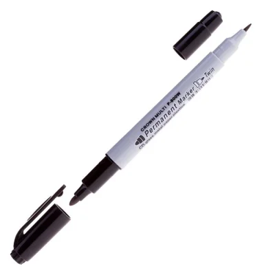 Маркер перманентный двухсторонний Multi Marker Twin черный, пулевидный, 2мм/1мм Crown P-800W фото 1