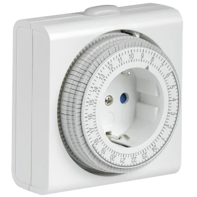 РТМ-3 Розетка-таймер механ. 15мин 24ч 96on/off 16А IP20 IEK ERT-21-1-16-S-15-0-20-K01 фото 1