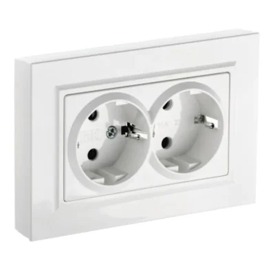 BRITE Роз. 2-я с з/к/ш 16А в сб. РСш12-3-БрБ бел. IEK BR-R24-16-K01-F фото 1