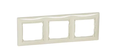 Рамка 3-местная (сл. кость) Valena Legrand 774353 фото 1